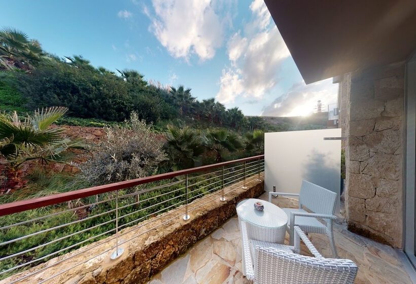 リゾートホテル Karpaz Gate Marina