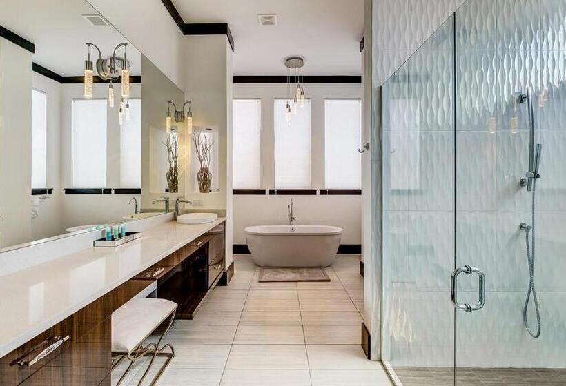 Villatel At Reunion Resort