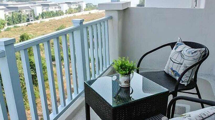 Chelona Khaotao Hua Hin E702