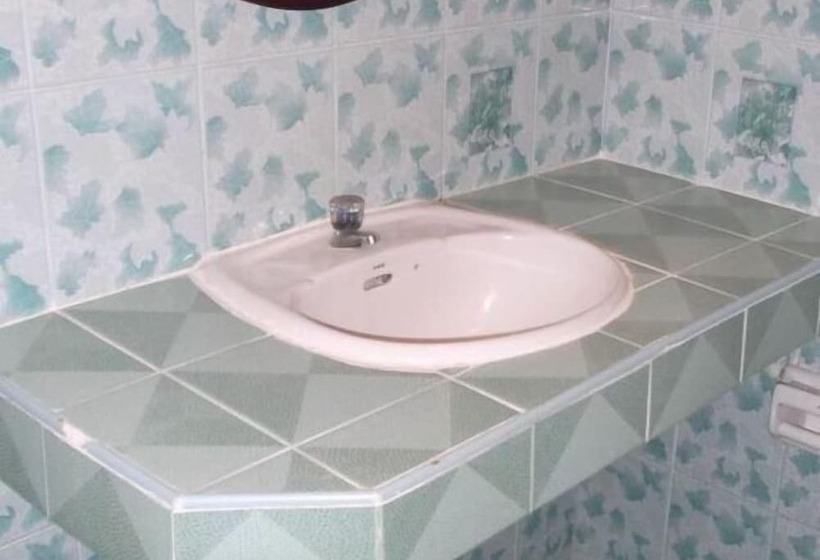 Hotel Anong Guesthouse