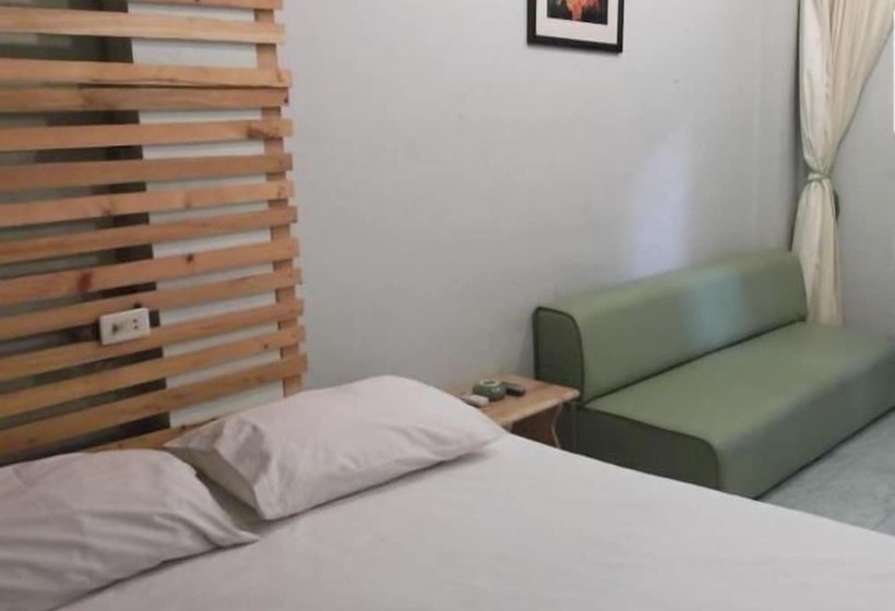 Hotel Anong Guesthouse