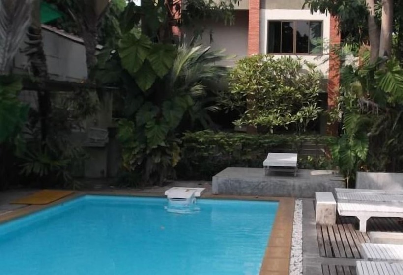 Hotel Anong Guesthouse