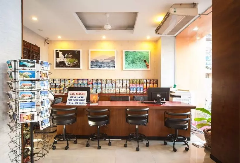 호텔 Crystal Inn Phuket