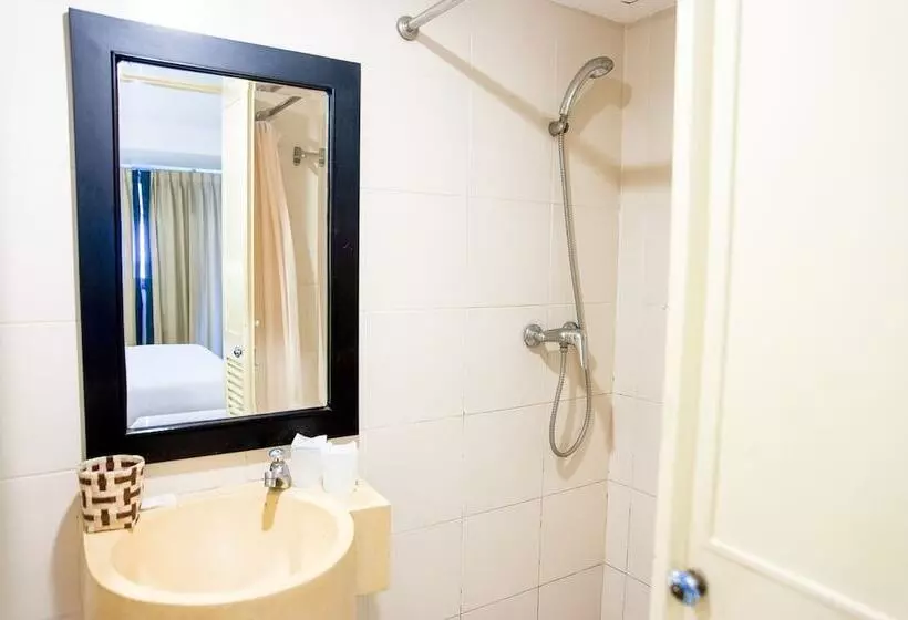 호텔 Crystal Inn Phuket