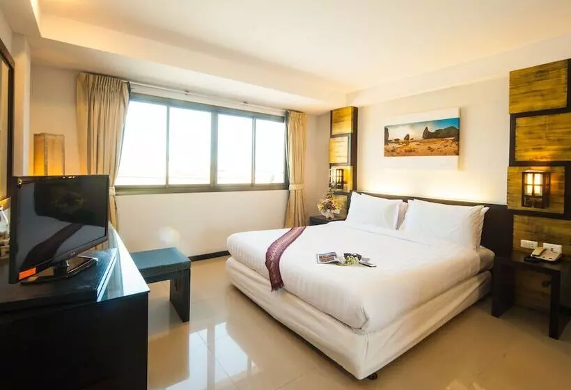 호텔 Crystal Inn Phuket