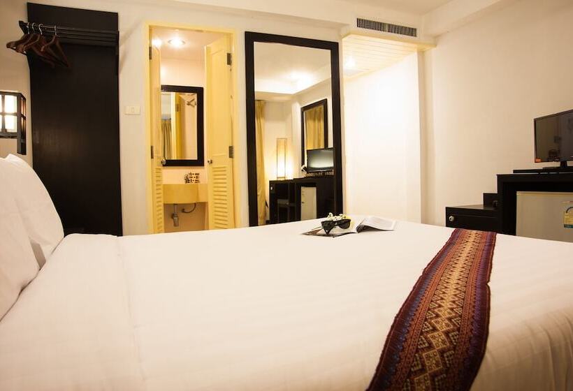 هتل Crystal Inn Phuket