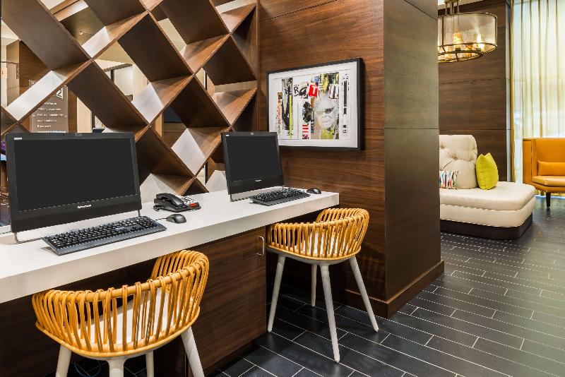 בית מלון כפרי Home2 Suites By Hilton Atlanta Downtown