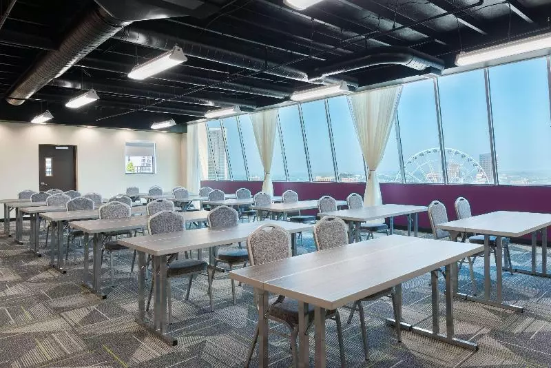 בית מלון כפרי Home2 Suites By Hilton Atlanta Downtown