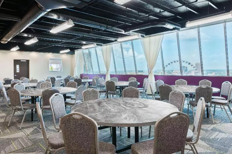 בית מלון כפרי Home2 Suites By Hilton Atlanta Downtown