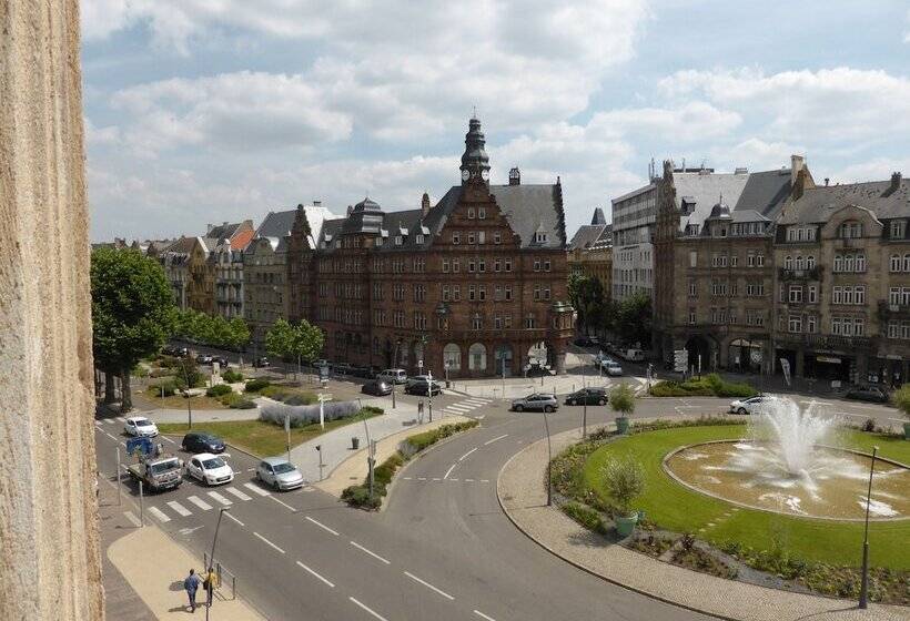 ホテル Hôtel Le Mondon Metz