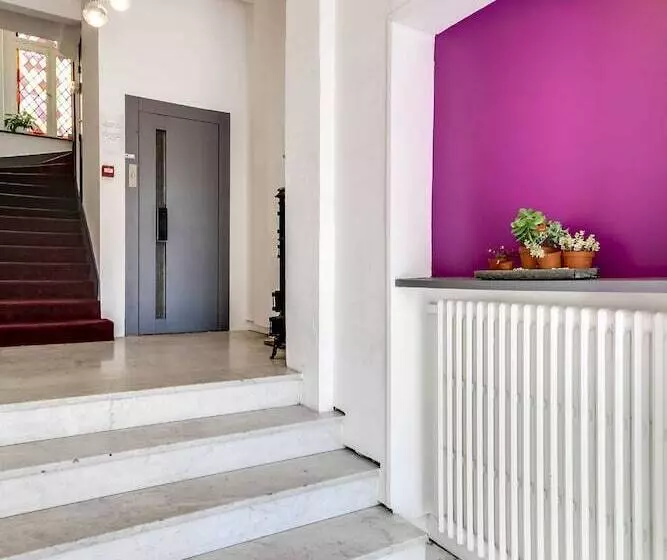 هتل Hôtel Le Mondon Metz