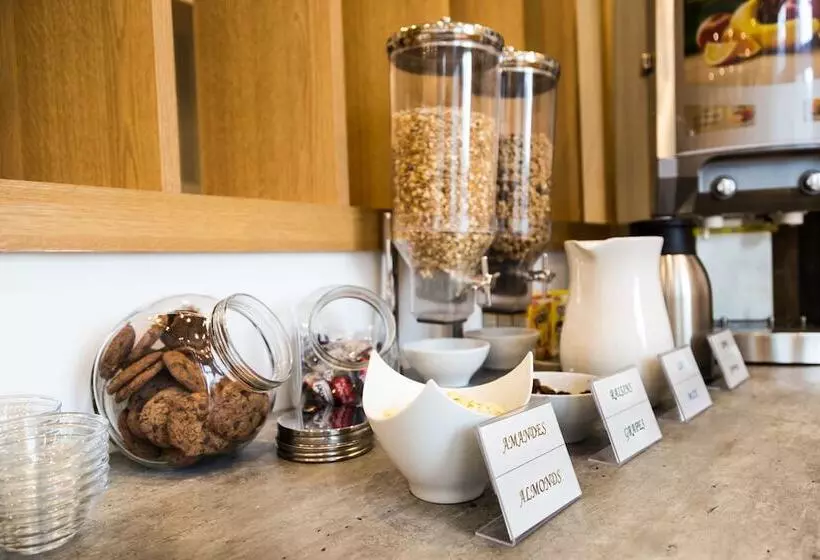 هتل Hôtel Le Mondon Metz