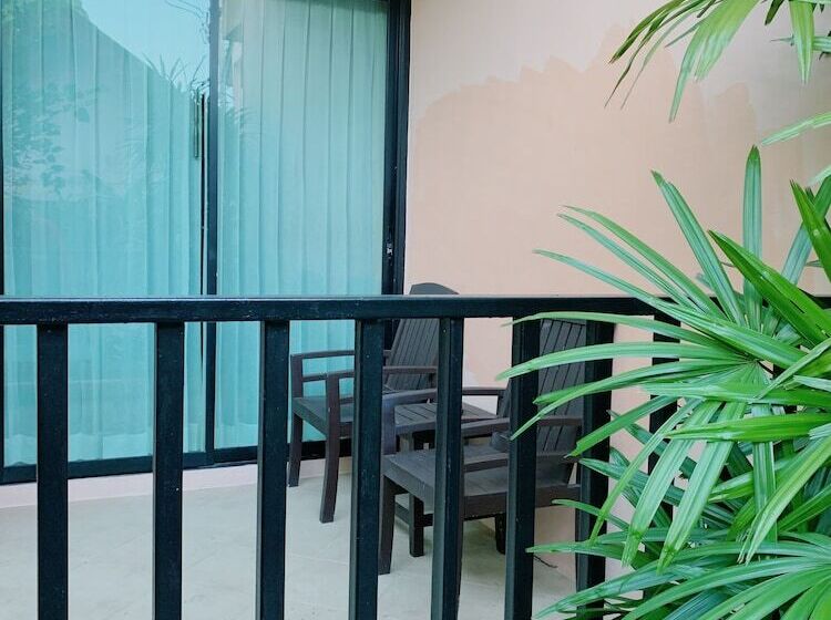 Hotel Ice Kamalabeach