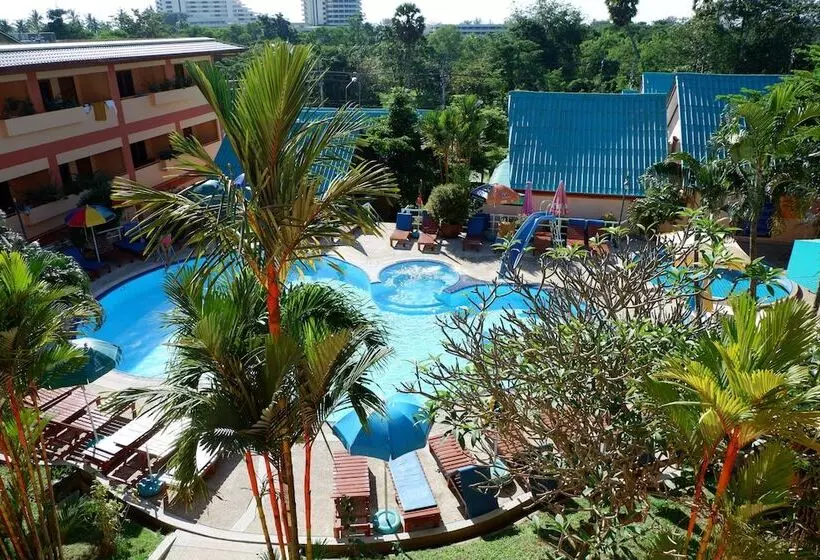 Отель Karon Village