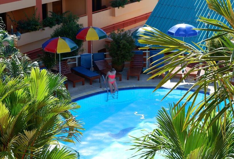 فندق Karon Village