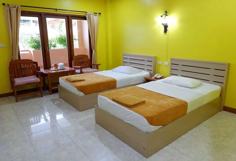 Отель Karon Village