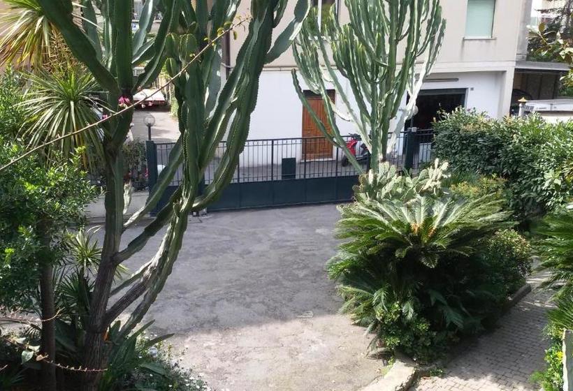 فندق La Scogliera