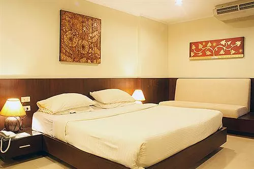 Hotel Le Cafe Royale