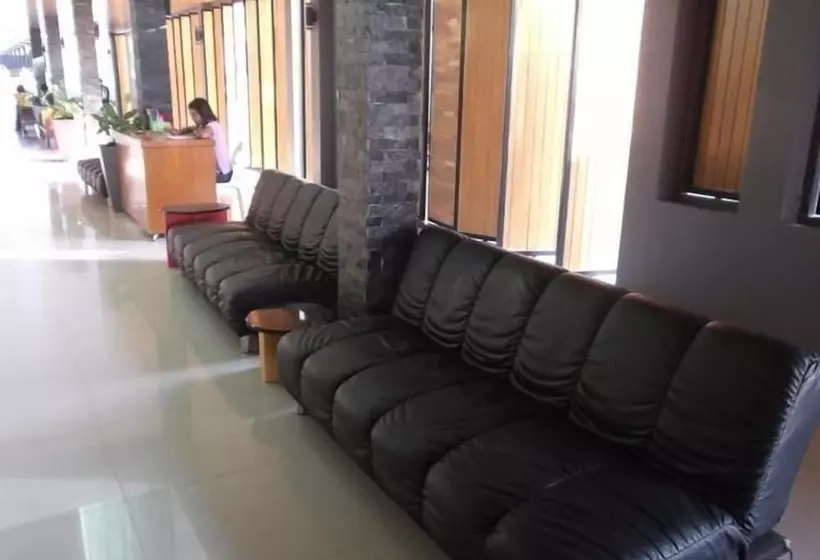 בית מלון כפרי Marina Residence