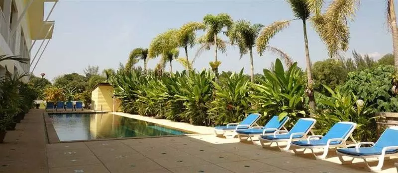 هتل Phuket Airport Sonwa Resort