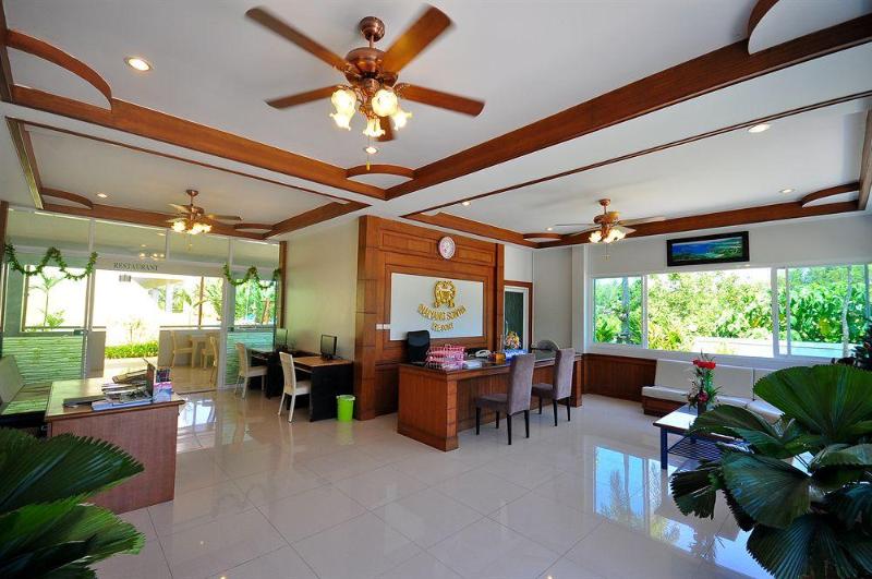 בית מלון כפרי Phuket Airport Sonwa Resort