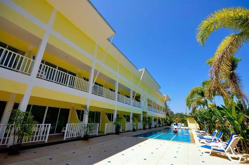 هتل Phuket Airport Sonwa Resort