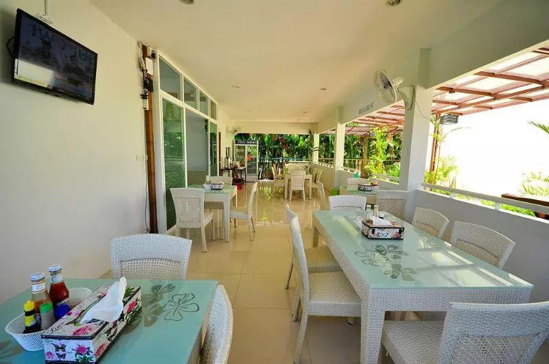 هتل Phuket Airport Sonwa Resort