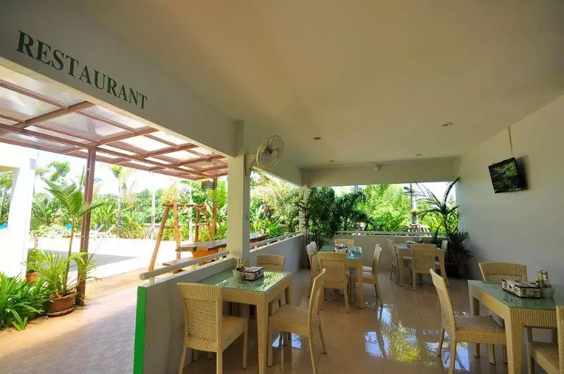 هتل Phuket Airport Sonwa Resort