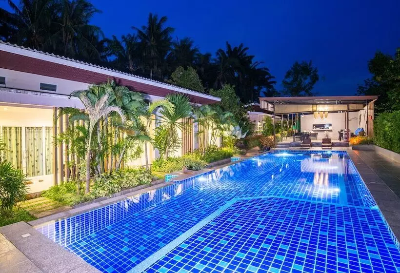 호텔 The Fong Krabi Resort