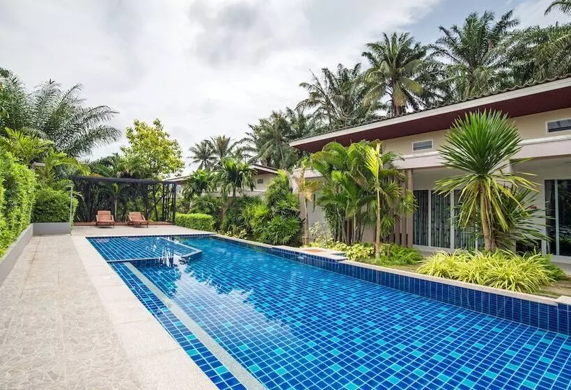 호텔 The Fong Krabi Resort