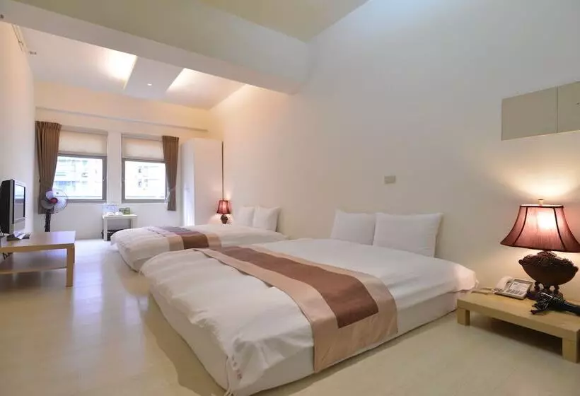 هتل Yago Lodge