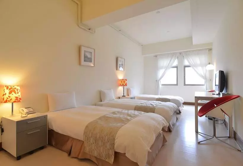 هتل Yago Lodge