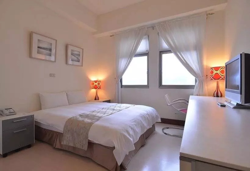 هتل Yago Lodge