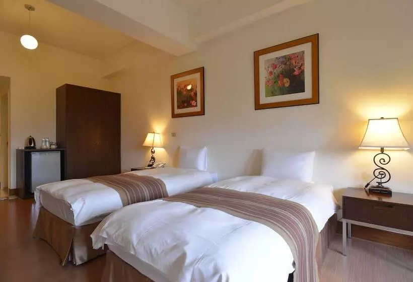 هتل Yago Lodge