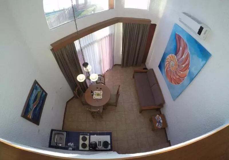 Puerto Nuevo Baja Hotel & Villas