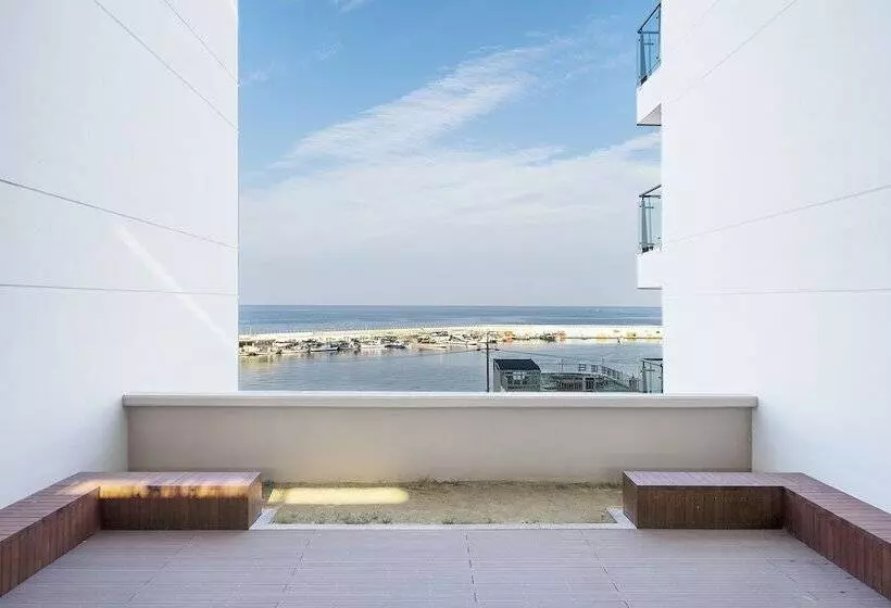 ホテル Gangneung Chonpines Ocean Suites