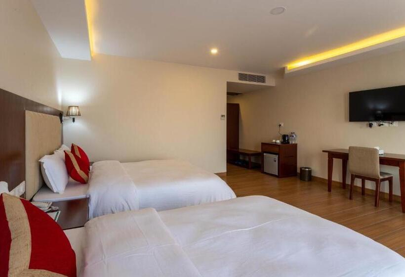 هتل Gorkha Garden