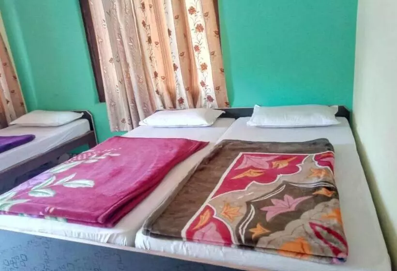 ホテル Raj Palace