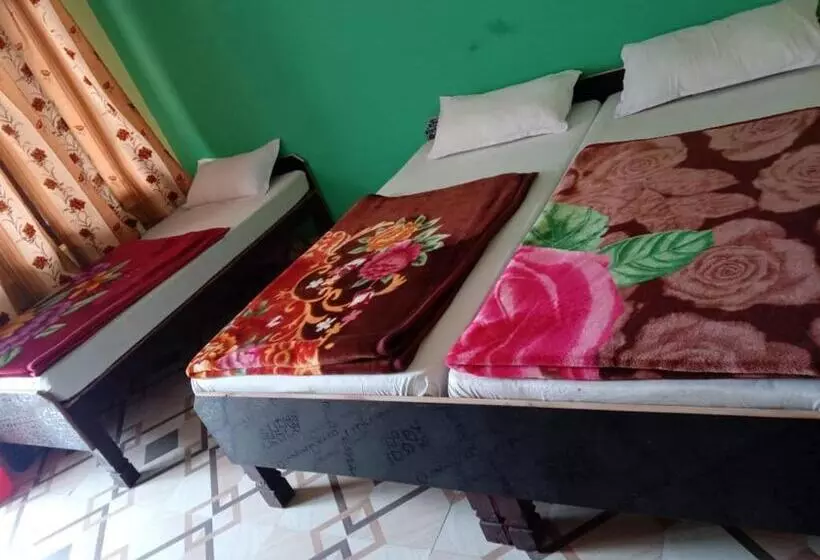 ホテル Raj Palace