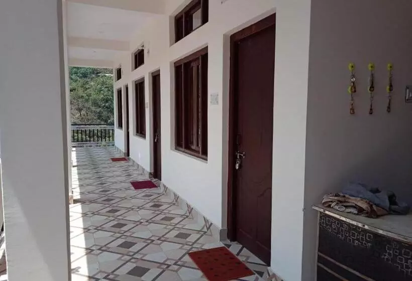 ホテル Raj Palace