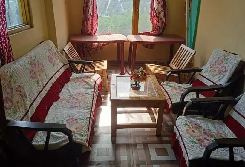 Jasmine Bed & Breakfast   Hotel In Kullu