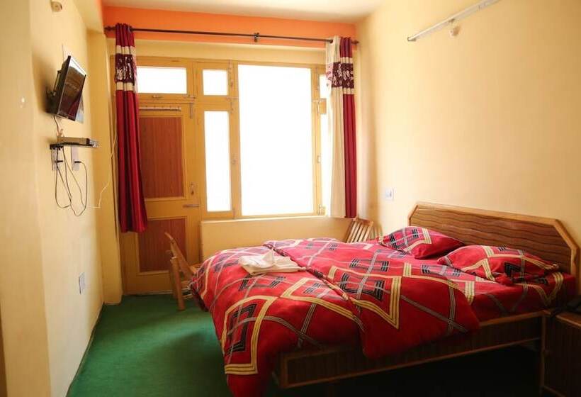 Jasmine Bed & Breakfast   Hotel In Kullu