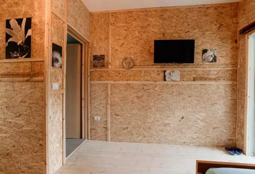 ペンション Bujtina Vjosa