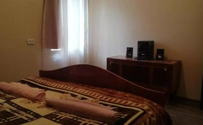 پانسیون Guesthouse Leno