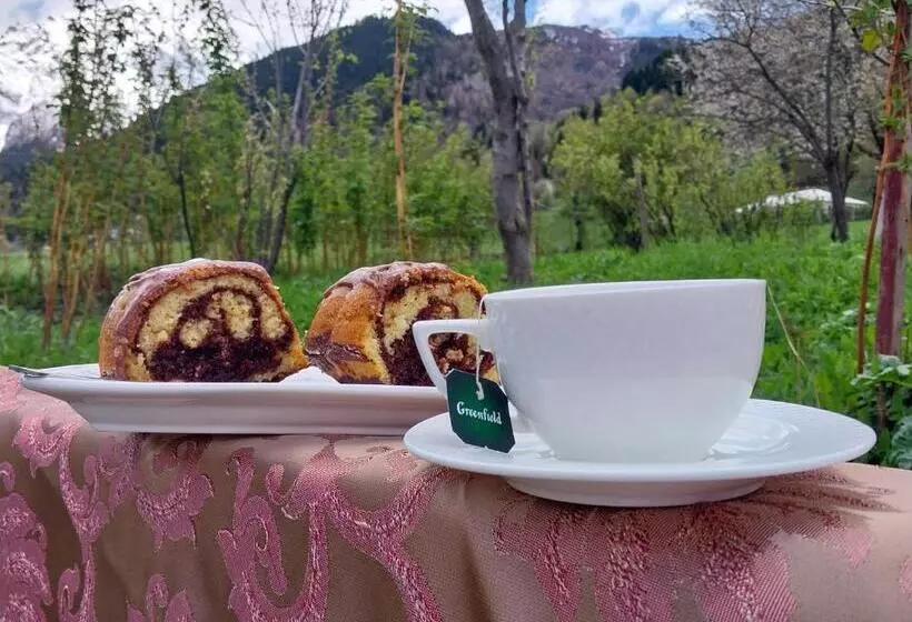پانسیون Guesthouse Leno