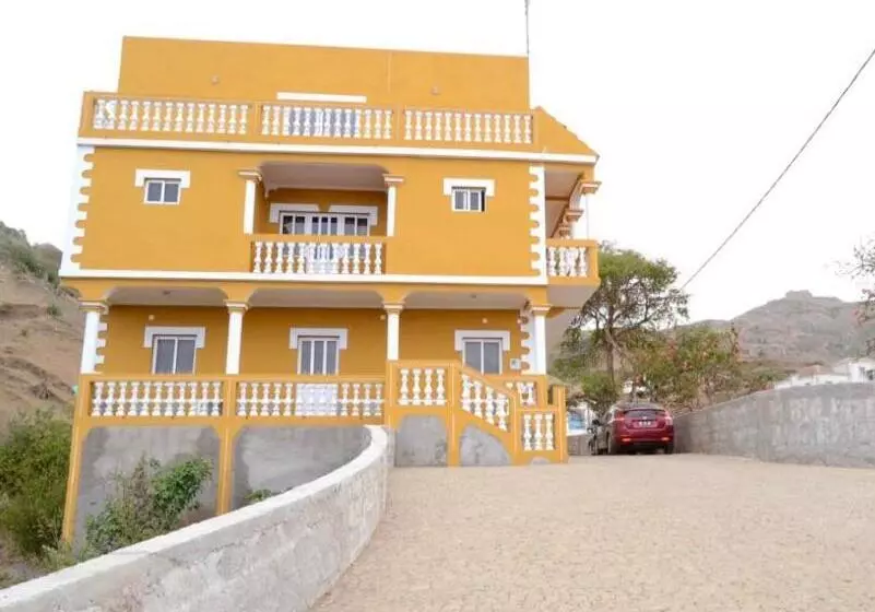 تختخواب و صبحانه Residensia Ka Denxu