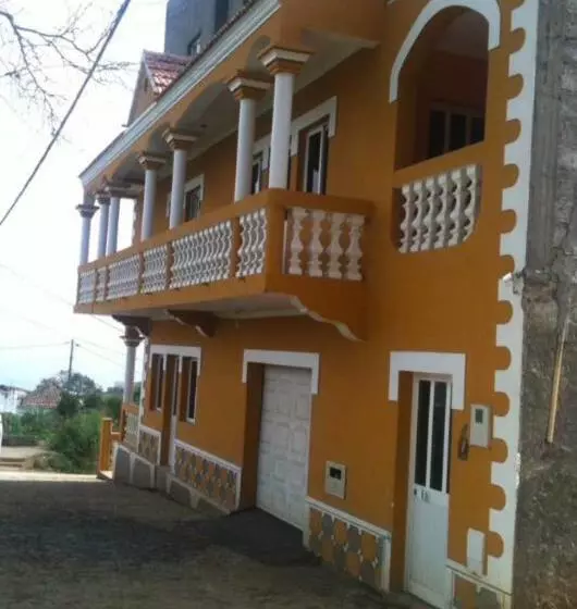 تختخواب و صبحانه Residensia Ka Denxu