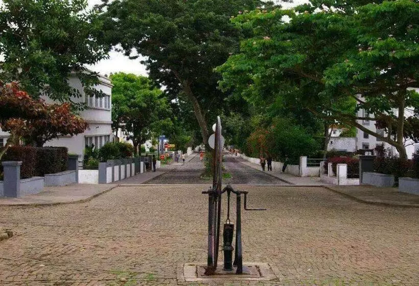 تختخواب و صبحانه Residensia Ka Denxu