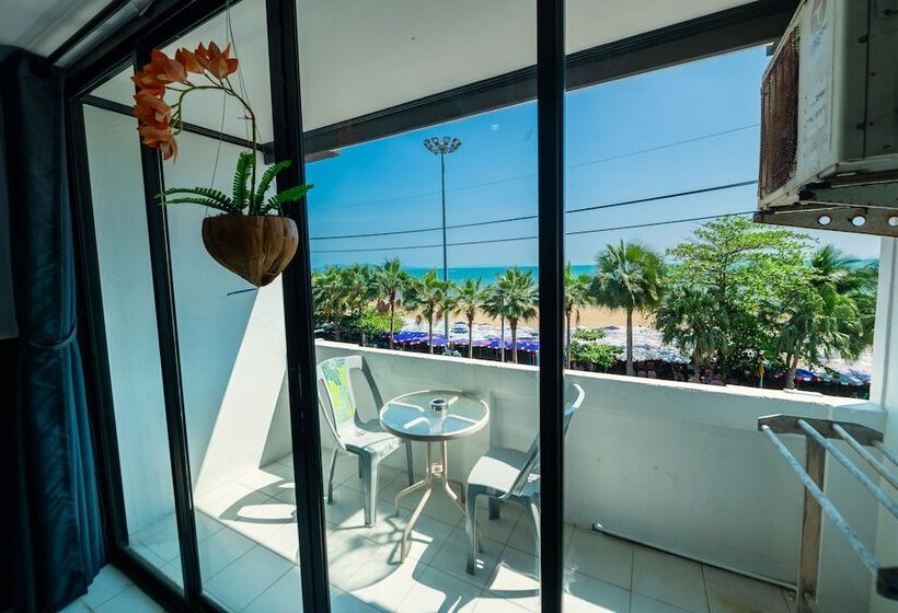 Szálloda Happy Jomtien Beachfront