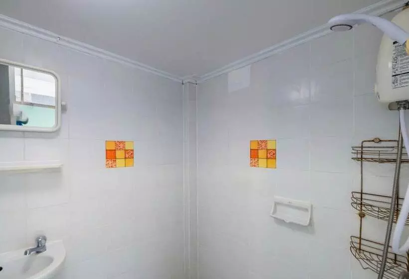 Hotelli Happy Jomtien   Beachfront